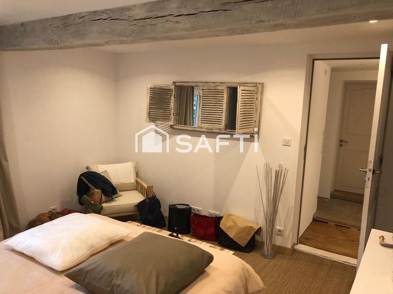 Maison - 231 m² - 10 pièces