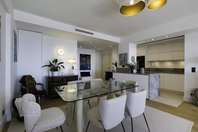 Appartement - 113 m² - 4 pièces