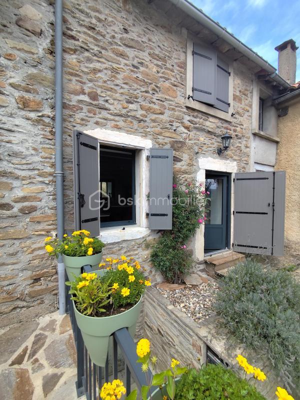 Maison en pierre - 74 m² - 3 pièces