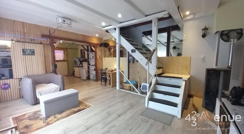 Maison - 85 m² - 3 pièces