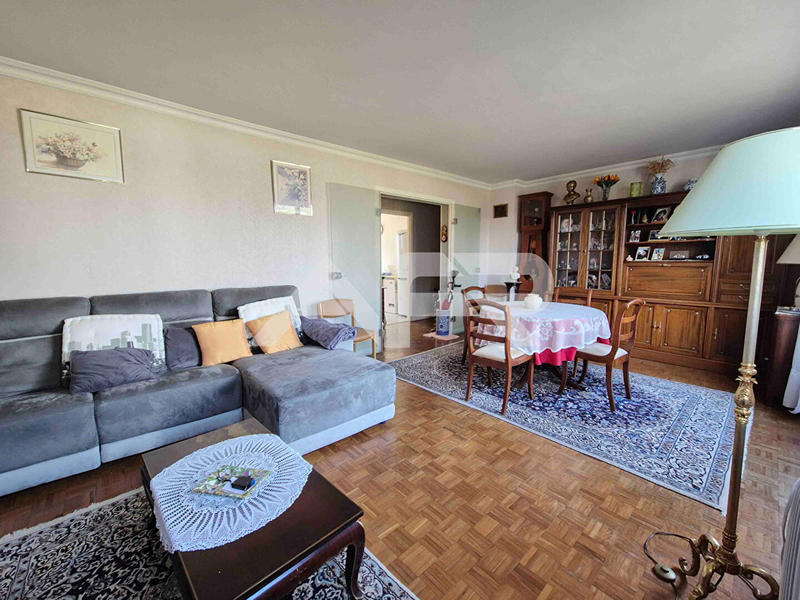 Appartement - 82 m² - 5 pièces