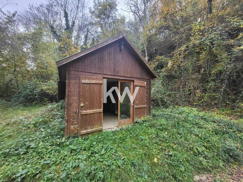 Maison - 257 m² - 11 pièces