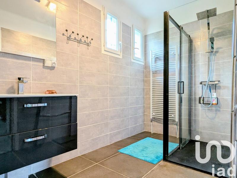 Maison - 86 m² - 5 pièces