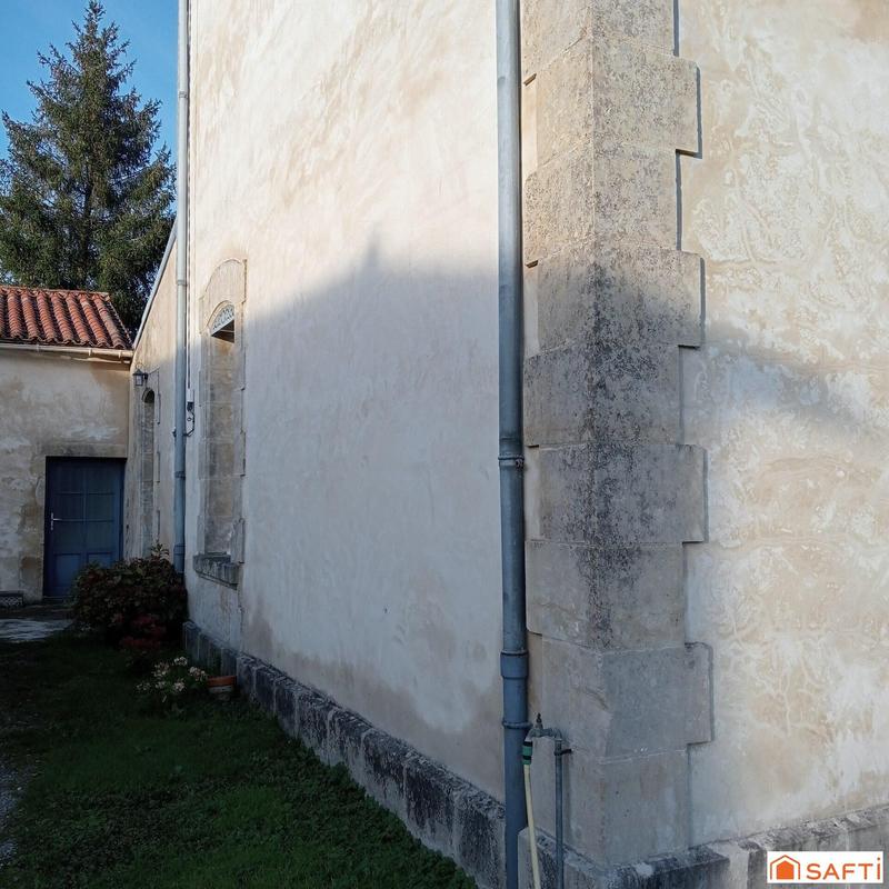 Maison - 254 m² - 9 pièces