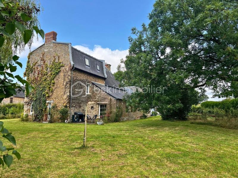 Maison de maîtres - 188 m² - 8 pièces