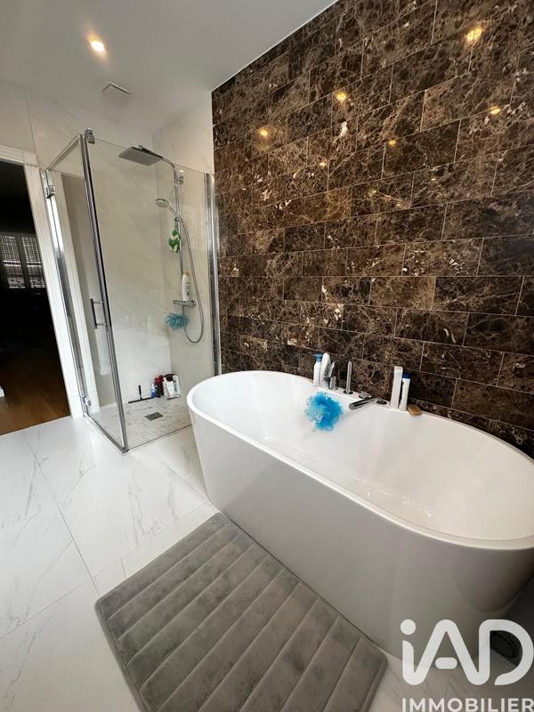 Appartement - 118 m² - 5 pièces