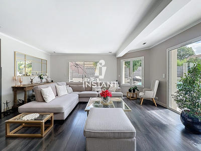 Villa - 238 m² - 9 pièces