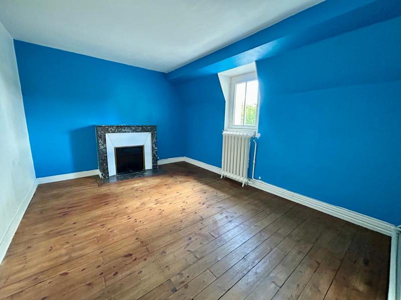 Maison - 178 m² - 8 pièces