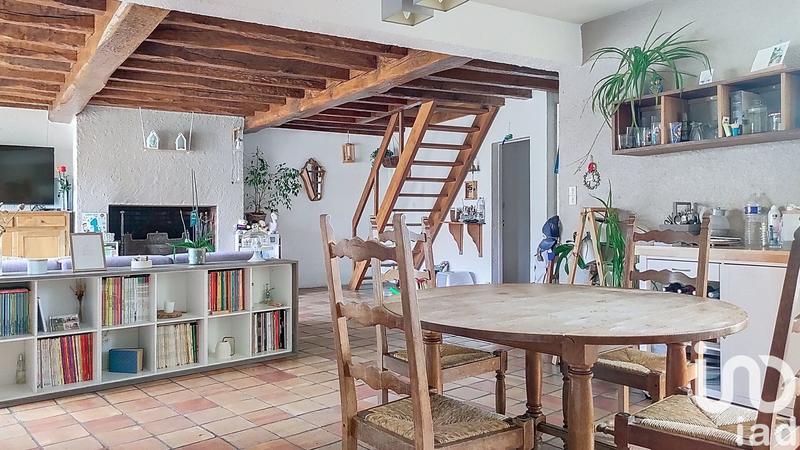 Maison - 225 m² - 10 pièces