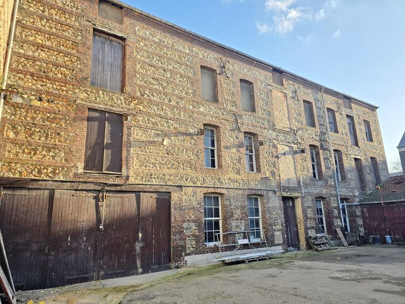 Maison - 170 m² - 1 pièce