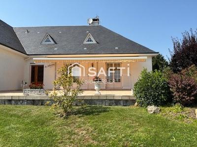 Maison - 360 m² - 10 pièces