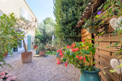 Maison - 201 m² - 5 pièces