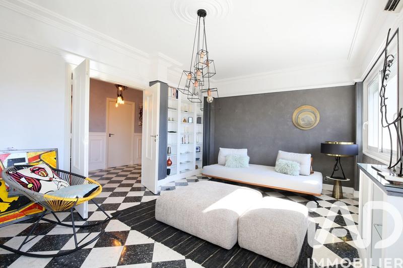 Maison de ville - 296 m² - 7 pièces