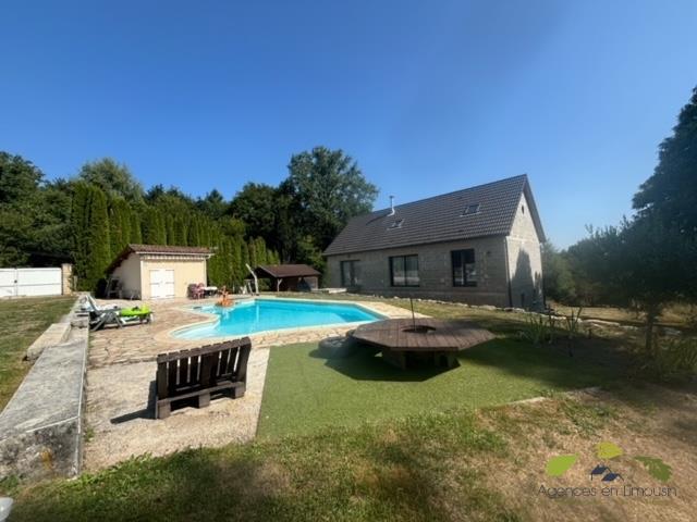 Propriété - 135 m² - 5 pièces