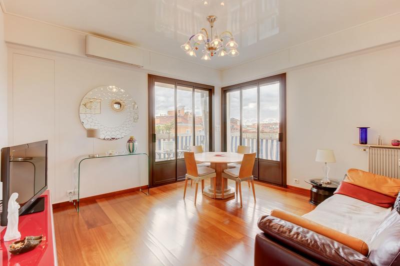 Appartement - 80 m² - 4 pièces