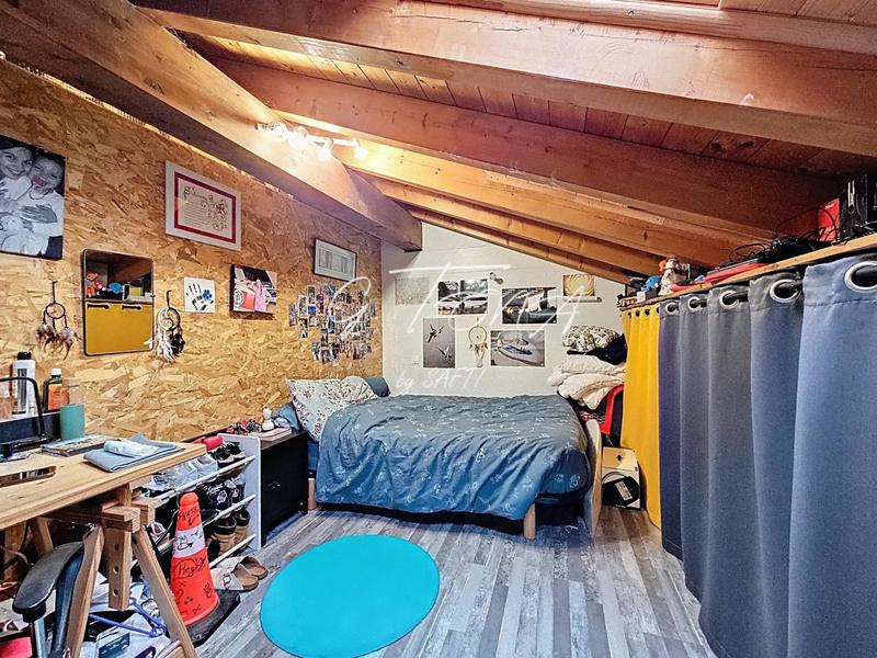 Maison - 186 m² - 6 pièces