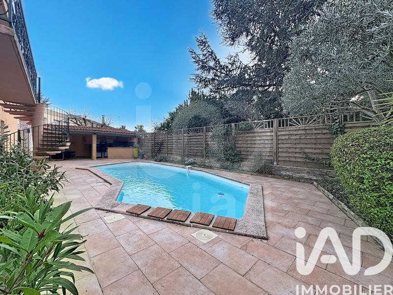 Maison - 141 m² - 6 pièces