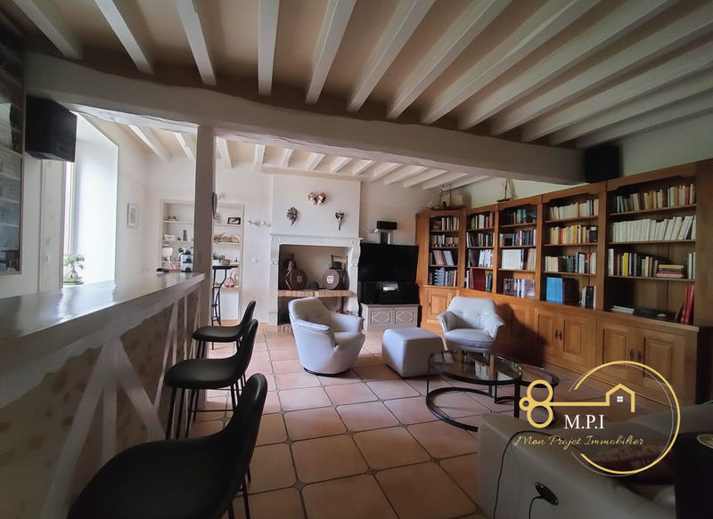 Maison - 175 m² - 9 pièces