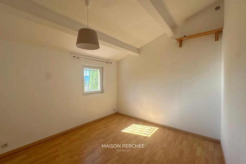 Villa - 104 m² - 4 pièces