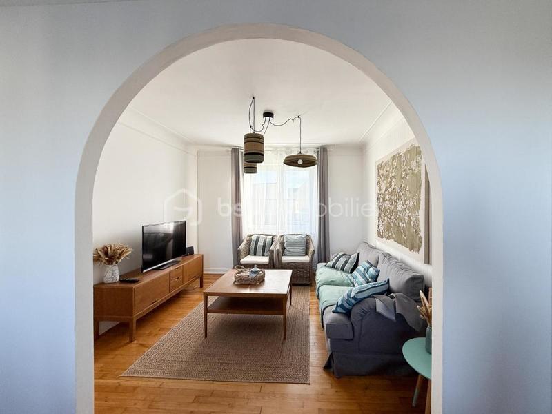 Maison - 91 m² - 5 pièces