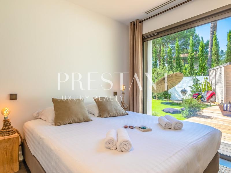 Maison - 265 m² - 9 pièces