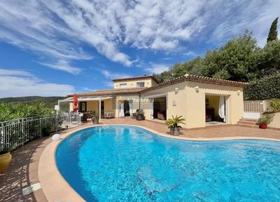 Maison - 150 m² - 7 pièces