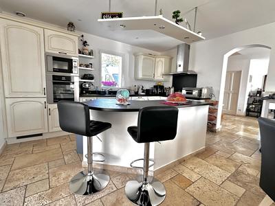 Maison - 150 m² - 5 pièces