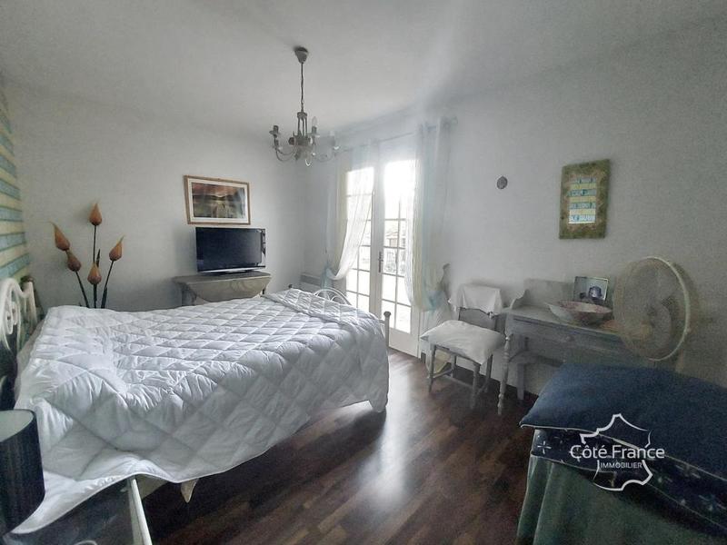 Propriété - 180 m² - 7 pièces