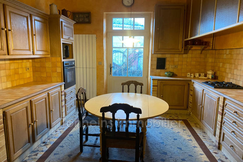 Maison - 236 m² - 6 pièces