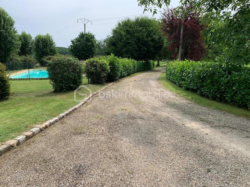 Maison en pierre - 240 m² - 10 pièces