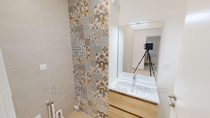 Appartement - 83 m² - 3 pièces