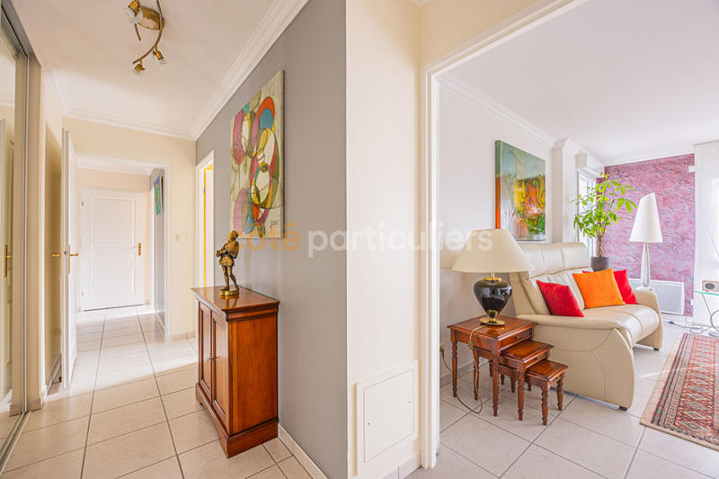 Appartement - 99 m² - 3 pièces