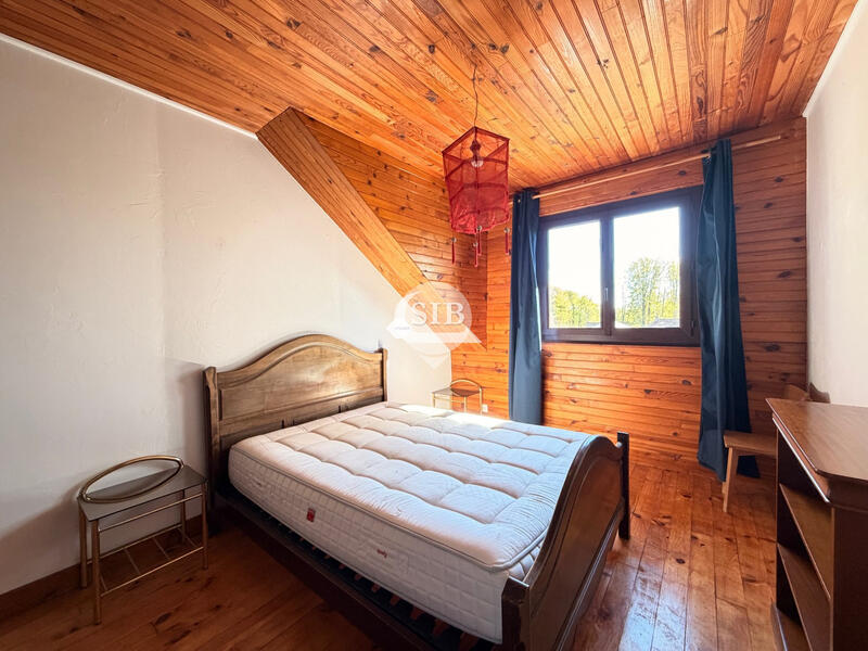 Appartement - 96 m² - 4 pièces