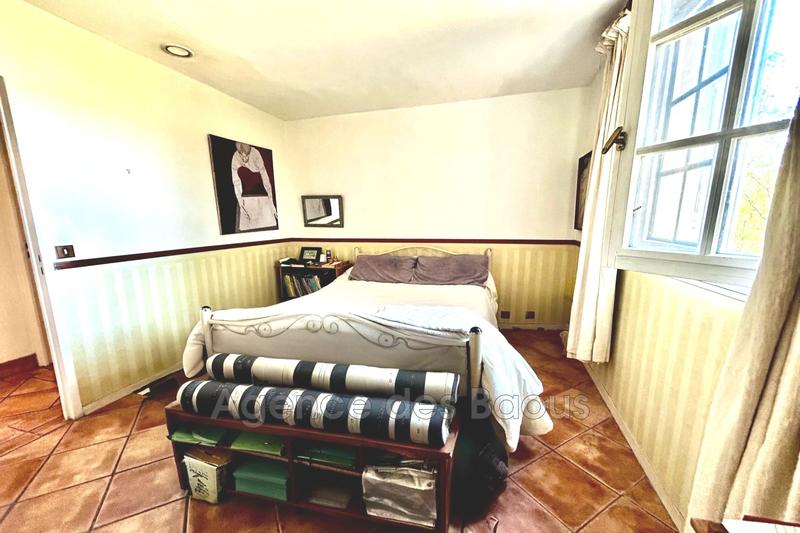 Propriété - 210 m² - 7 pièces