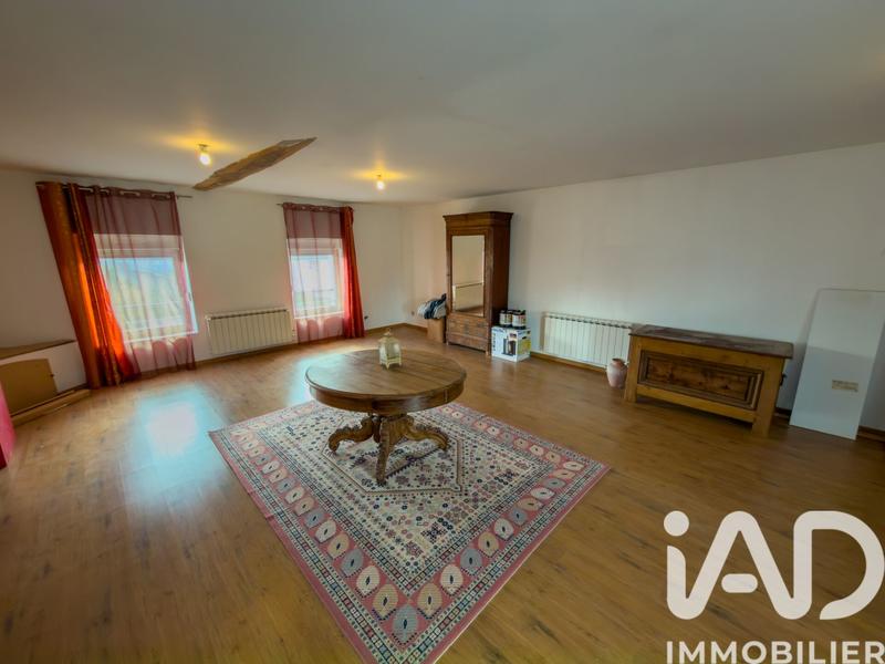 Maison de village - 277 m² - 8 pièces