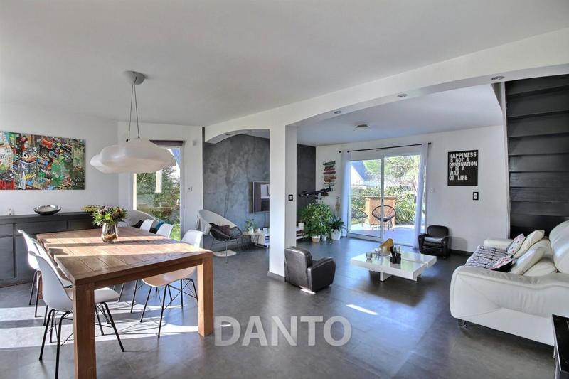 Maison - 123 m² - 6 pièces