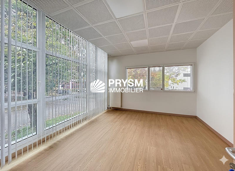 Bureau - 119 m² - 6 pièces