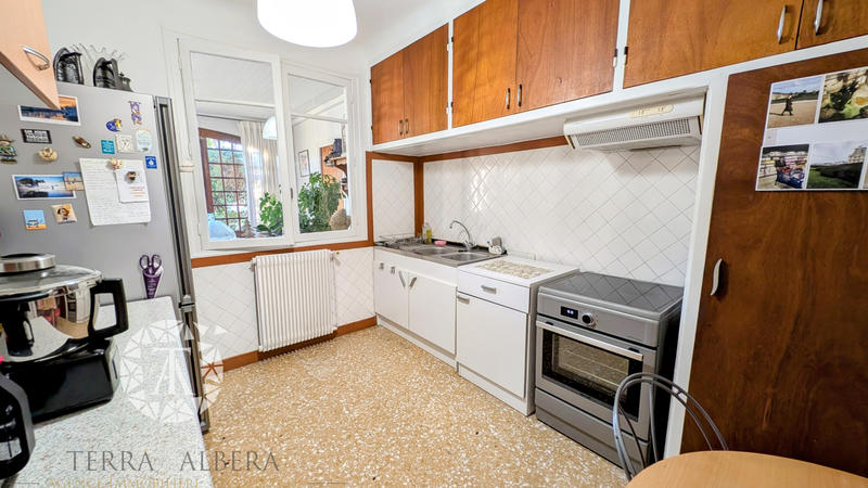 Villa - 308 m² - 12 pièces