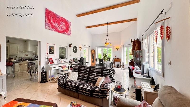 Villa - 273 m² - 7 pièces