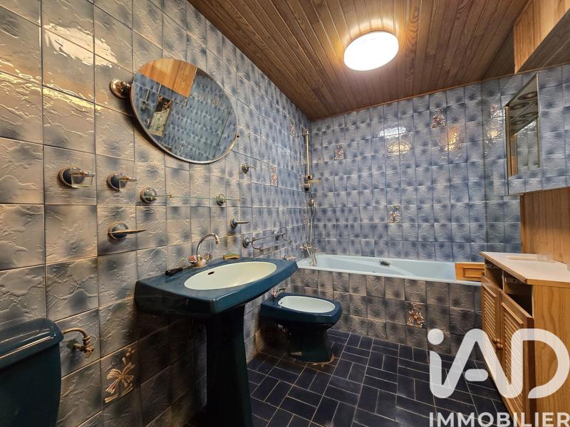 Maison - 137 m² - 6 pièces