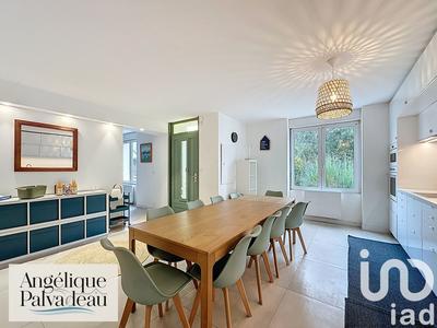 Maison - 185 m² - 12 pièces