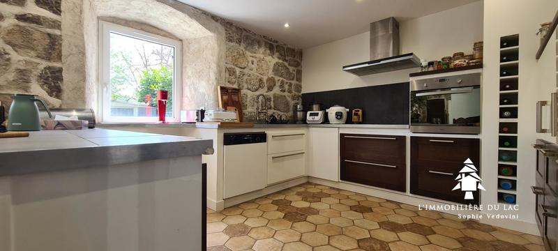 Maison en pierre - 170 m² - 6 pièces