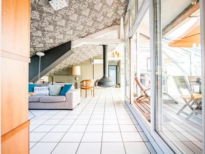 Appartement - 218 m² - 6 pièces