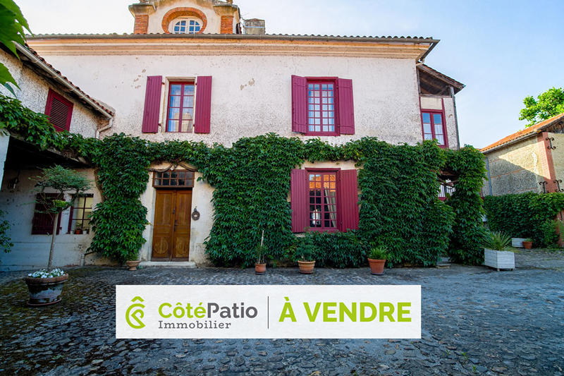 Maison - 260 m² - 8 pièces