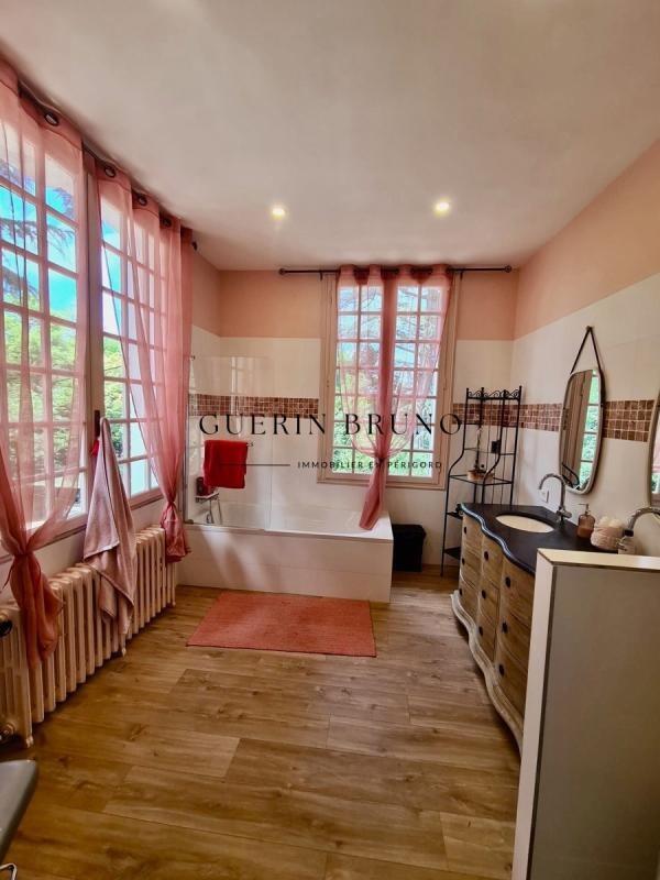 Villa - 280 m² - 9 pièces