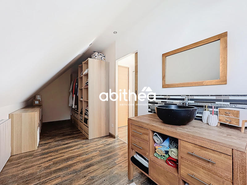 Maison - 127 m² - 5 pièces