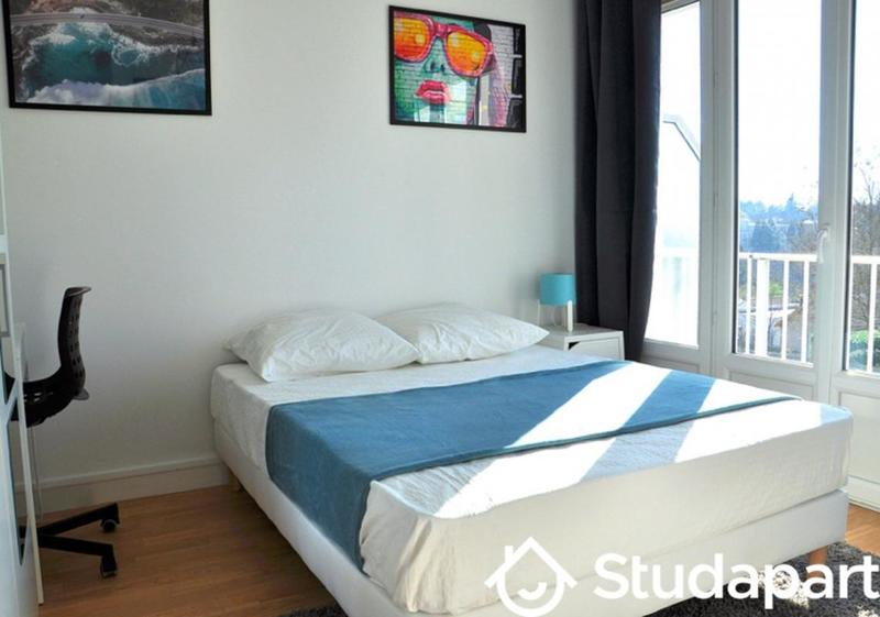 Chambre - 13 m² - 1 pièce