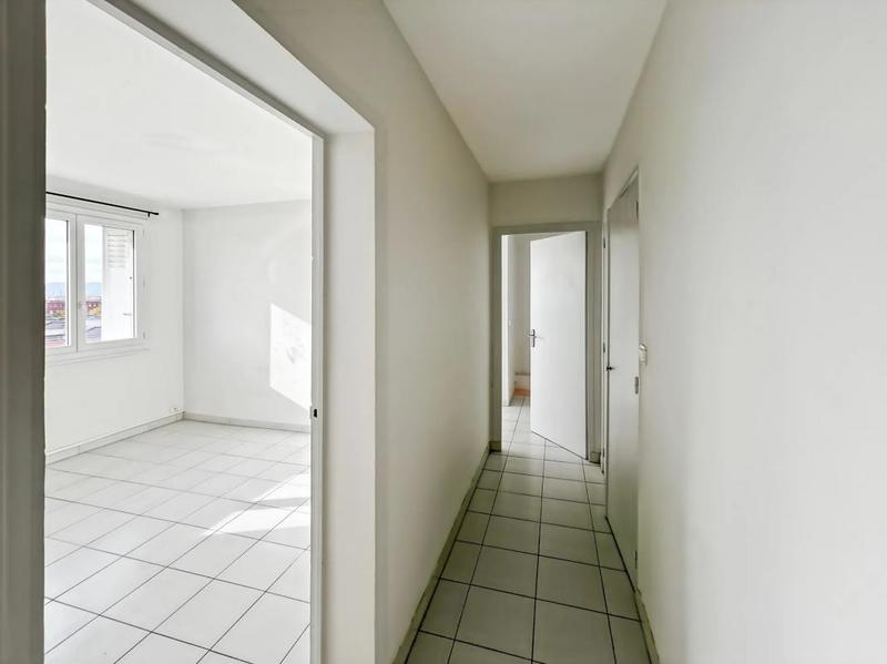 Appartement - 88 m² - 5 pièces