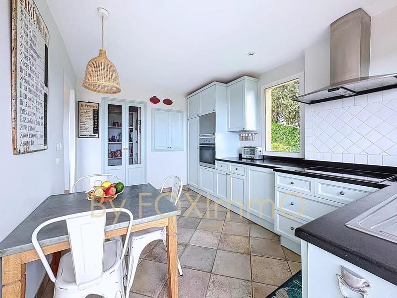 Villa - 172 m² - 5 pièces