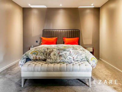 Appartement - 200 m² - 7 pièces